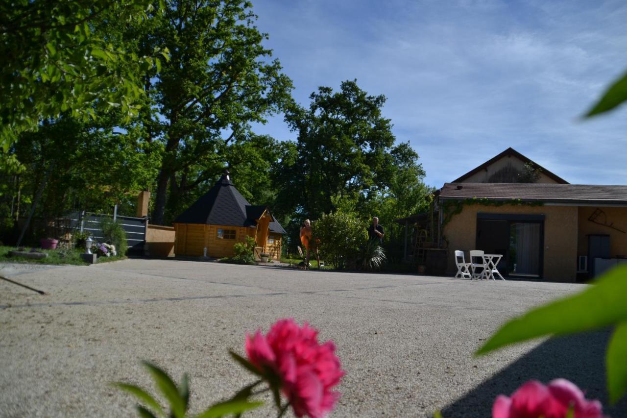 Alaguyauder Le Kota Acomodação com café da manhã Chatillon-sur-Broue Exterior foto